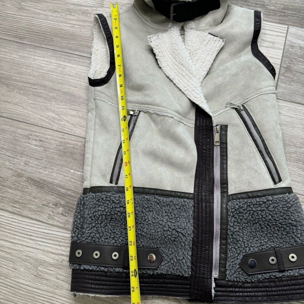 STELLA & Lorenzo Faux Shearling Moto Vest Size XS - Picture 13 of 16